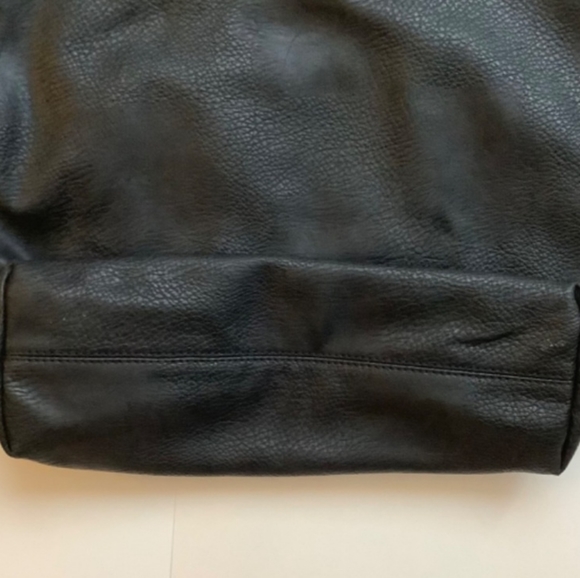 BCBG - Picture 7 of 7